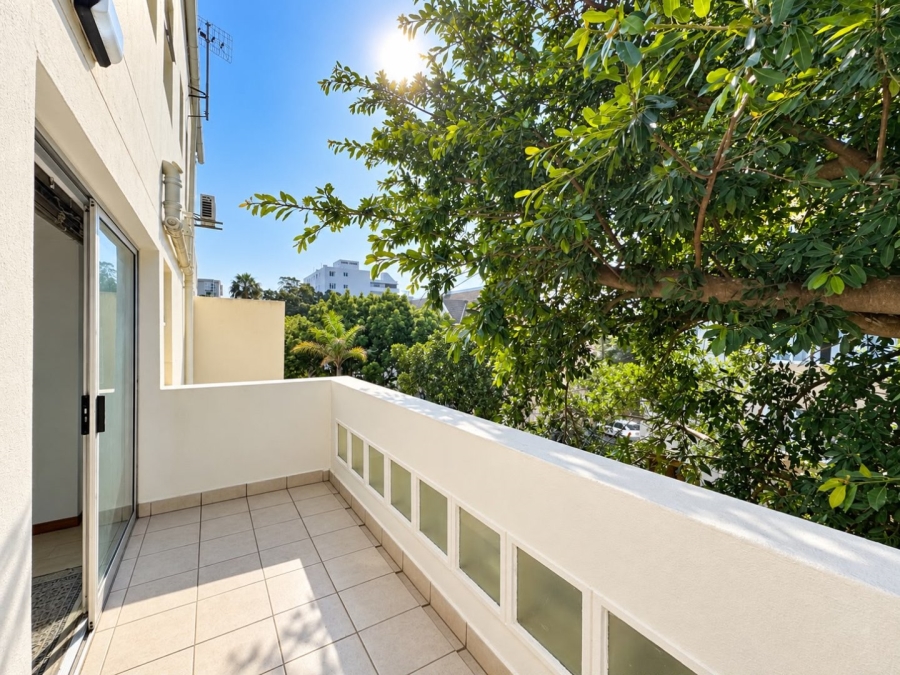 2 Bedroom Property for Sale in Green Point Western Cape